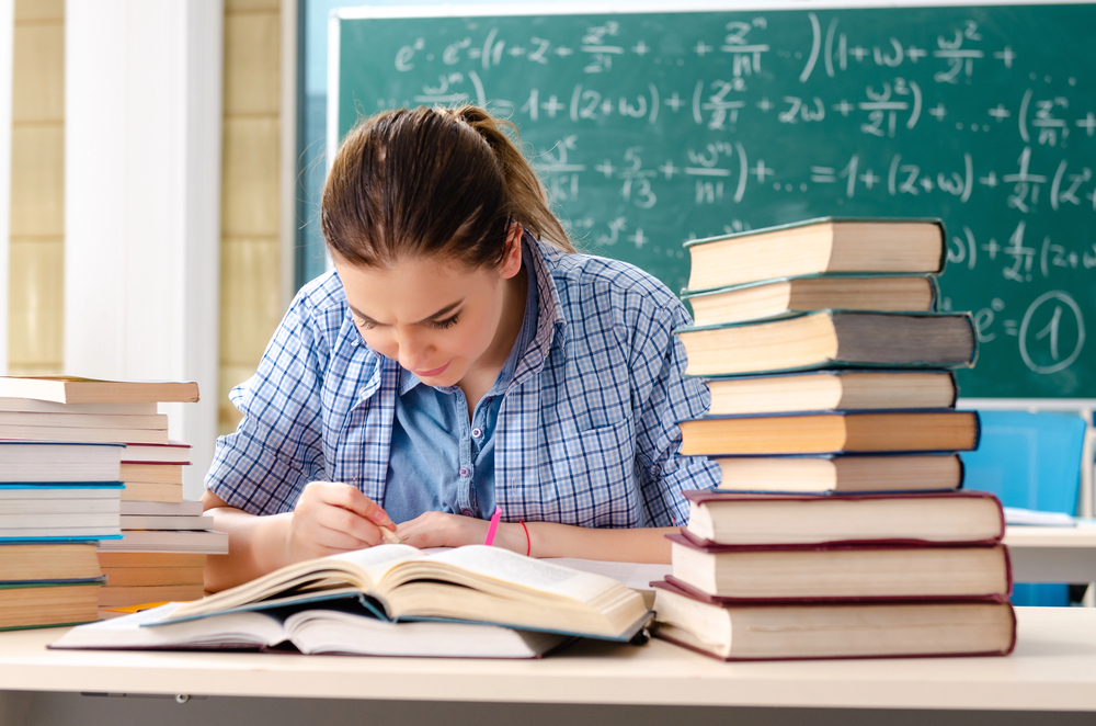 6 Passi per Scegliere il Tema Perfetto per la Tua Tesi in Linguistica
